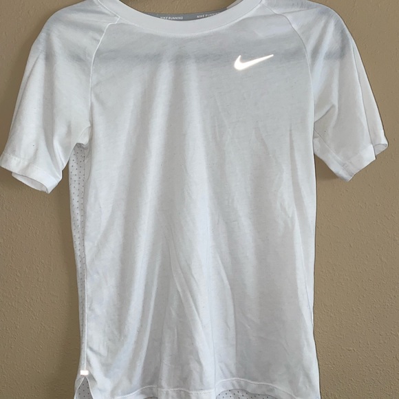 Nike running top - Picture 1 of 2